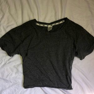Gray tshirt cropped top